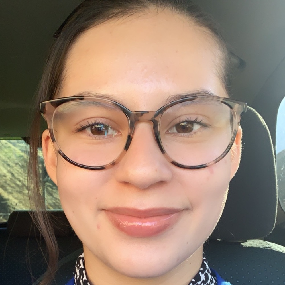 Meet your Posher, Lily